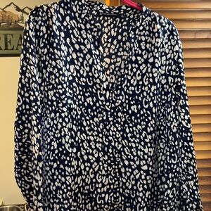 Long Sleeve V-Neck Mandarin Collar Blouse